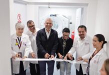 Avanzan tratamientos contra el cáncer en Michoacán; van 13 mil radioterapias en 10 meses: Bedolla